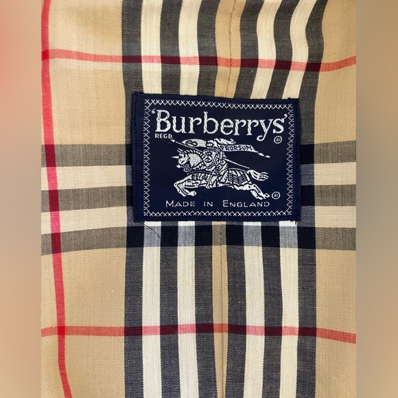 Authentic Vintage Burberry Tench UK women’s size 10(xl) US size 6 extra long - Picture 6 of 10